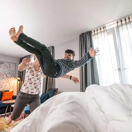 Unique By Atlantic Отель